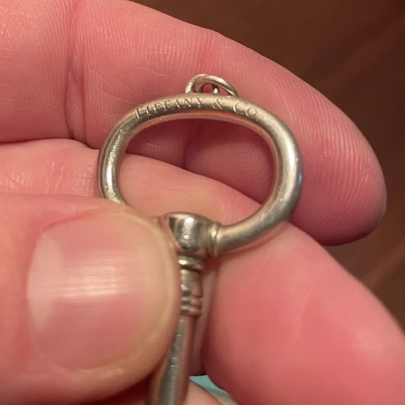 Authentic Vintage Tiffany & Co. 925 Sterling Silver Oval Skeleton Key Pendant - Picture 3 of 5